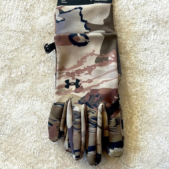 Brand New Under Armour Men’s Early Season Liner Camo Hunting Touchscreen Gloves - Picture 3 of 15